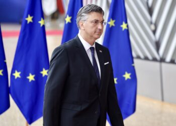 Premijer Hrvatske komentarisao Tompsonov koncert: “Nećemo zabranjivati pesmu”