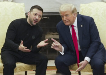 Američki mediji objavili o čemu su razgovarali Tramp i Zelenski