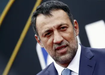 Prva slika Vlade Divca po izlasku iz bolnice (FOTO)