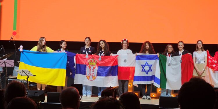 Medalje za srpske učenice na Evropskoj olimpijadi iz informatike