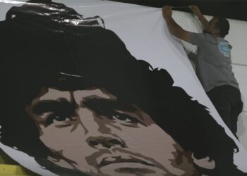 Putovanje puno suza i uspomena: Supruga pokojnog Maradone organizuje turu po Italiji za sve fanove