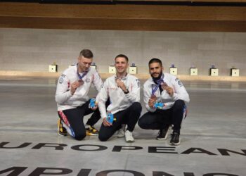 Dve bronze srpskim strelcima