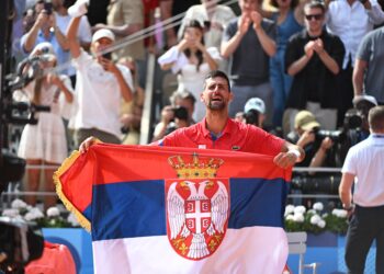 Emotivni Novak: Bukvalno smo na granici građanskog rata