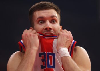 FIBA kaznila Petruševa