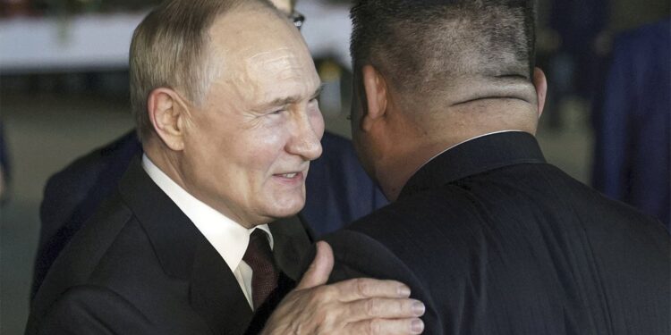 Kim “čuva leđa” Putinu