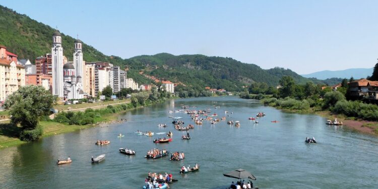 Drinska regata usrećila domaćine i goste