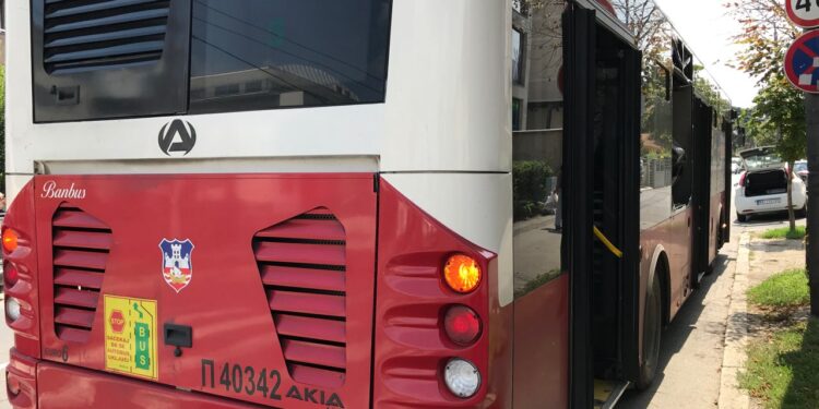 Poništen tender za autobuse