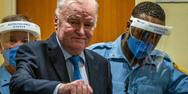 “Ratko Mladić je veoma loše, novi tim lekara može doći tek u oktobru”