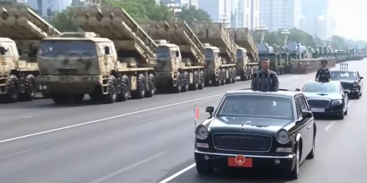 Rakete, dronovi i tenkovi: Šta je viđeno na vojnoj paradi u Pekingu?
