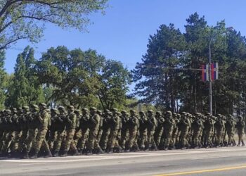 PRIPREMA ZA NAJVEĆU PARADU: Stižu gosti iz sveta, zastava duga 300 metara