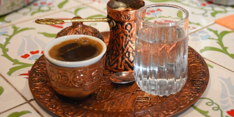 Svetski dan kafe: Uživaj, smej se, pij kafu