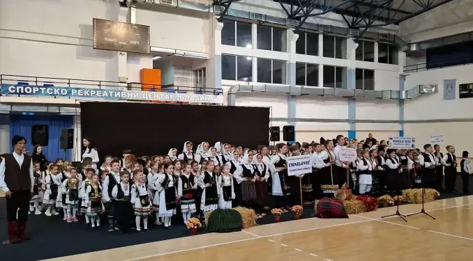 Mališani igrali u ritmu tradicije
