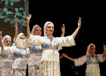 Srpska svita spoj tradicionalnog i modernog