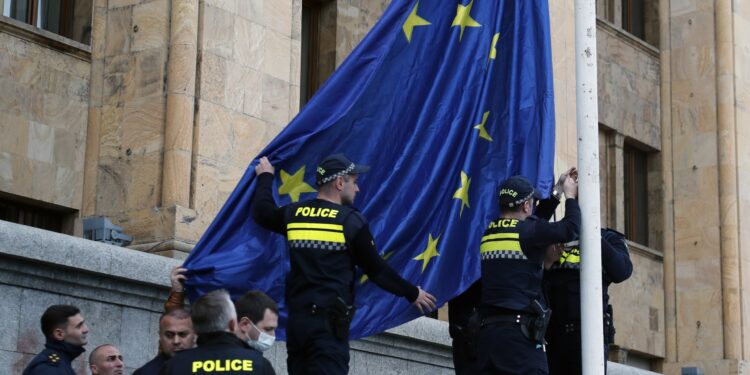 “Gardijan”: EU ima novi plan protiv Rusije