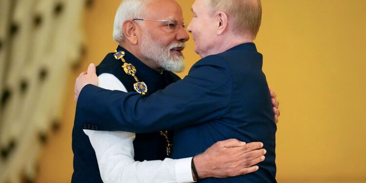 Naftni pakt: Putin ide kod Modija