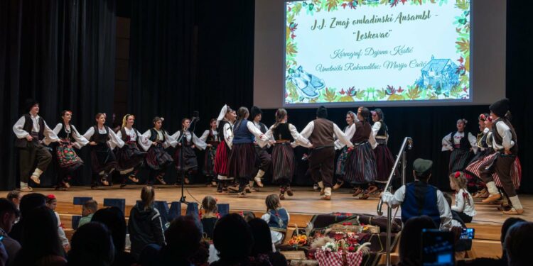 Folklor na tromeđi