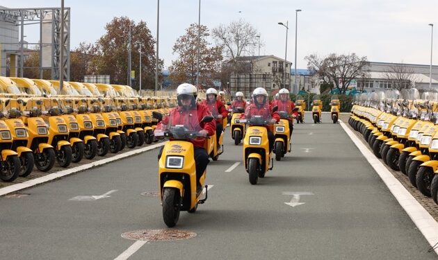 Novi elektromopedi za poštare širom zemlje