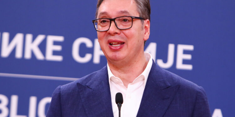 Vučić uputio božićnu čestitku svim vernicima koji slave po gregorijanskom kalendaru