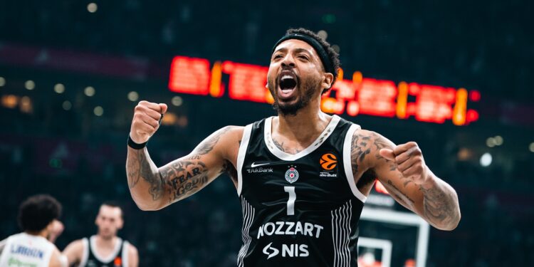 Igrači Partizana izviždani, ali pobedili Nemce u Areni!