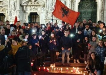 Albanska svraka bez najave preplavila je Milano