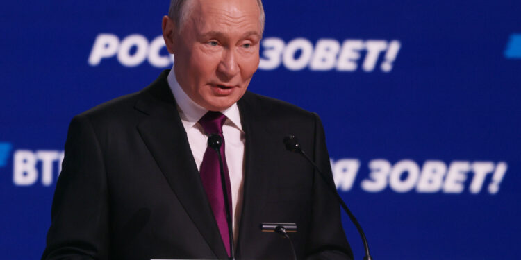 “Komersant”: Putin može da prihvati razmenu dela teritorije sa Ukrajinom, ali želi ceo Donbas