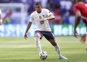 Parižani moraju da plate 61 milion evra bivšem fudbaleru!