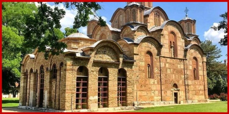 Manastir Gračanica: Lepotica koja pleni vekovima
