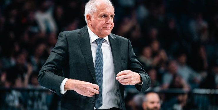 Željko Obradović dobio pesmu od Grobara pred večiti derbi sa Zvezdom (VIDEO)