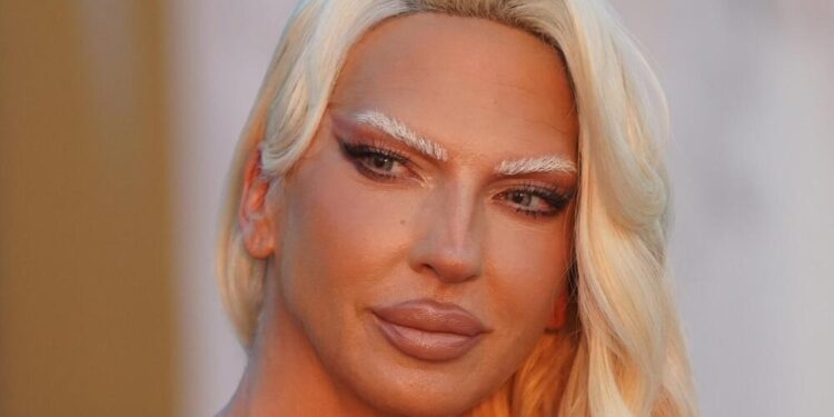 Jelena Karleuša prijavila policiji bivšeg supruga Duška Tošića