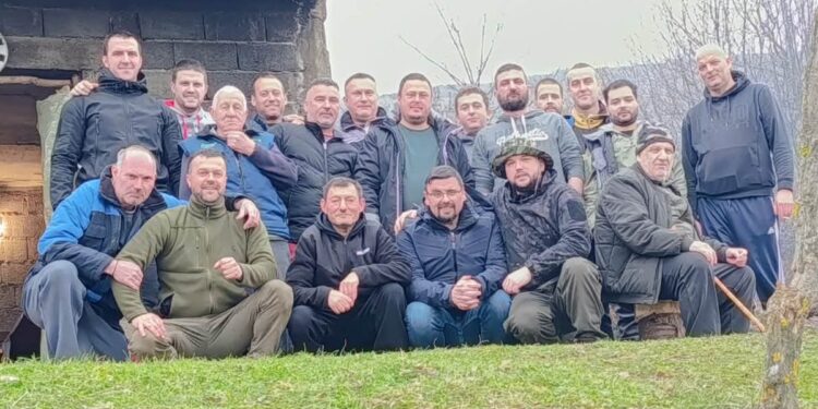 Praznik vinara i vinogradara po tradiciji, uz pesmu, obeležen u Orahovcu i Velikoj Hoči