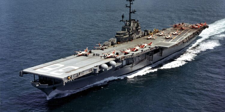 SAD oborile iransku letelicu koja se približavala nosaču USS “Abraham Linkoln”