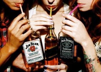 Mladi piju manje, alkoholna industrija gubi milijarde, ali upotreba kokaina raste