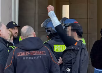 Napad u berlinskoj školi: 15-godišnji učenik napao radnika obezbeđenja i pobegao