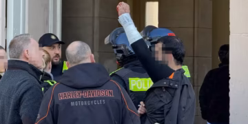 Napad u berlinskoj školi: 15-godišnji učenik napao radnika obezbeđenja i pobegao