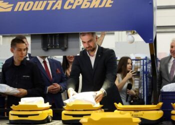 Pošta Srbije uvela novi sistem: Roboti ubrzavaju dostavu paketa