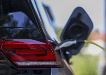 Počelo elektronsko prijavljivanje za subvencionisanu kupovinu električnih vozila