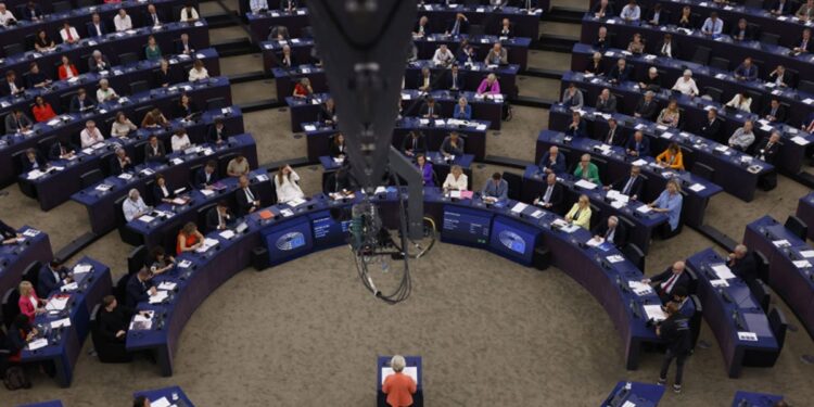 Evropski parlament usvojio zakon o sprovođenju trgovinskog sporazuma sa SAD