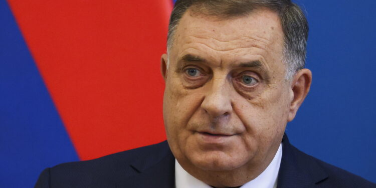 Dodik: Neće biti nikakvog postrojavanja poraženih jedinica HVO-a u Modranu kod Dervente