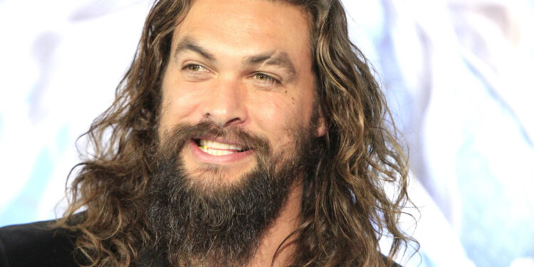 Džejson Momoa se oglasio sa Havaja: Evakuisan u poslednji čas zbog snažne oluje (VIDEO)