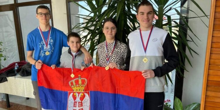 Zlatna porodica iz Batajnice: Hadži Purići pokorili svetsku matematiku