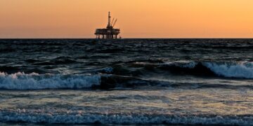 Barel nafte preko sto dolara