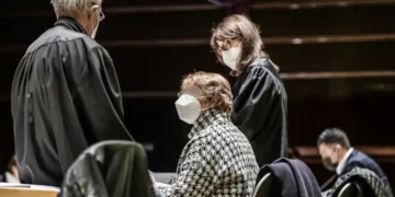 Bivša direktorka azila ostala bez svega, gubi status i penziju: Skandal sa migrantima u Bremenu!