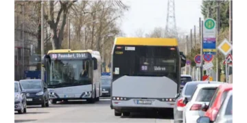 Nemačka: Dečak (13) iz Iraka pretukao vozača autobusa do kome, a neće ići u zatvor!