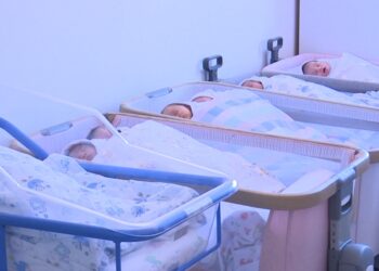 Vaskršnja radost na Kosmetu: Osam beba rođeno u Pasjanu u poslednja tri dana