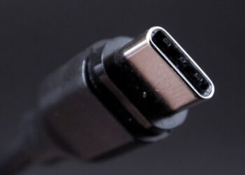 EU je zabranila sve stare laptop punjače! Samo USB-C od sada