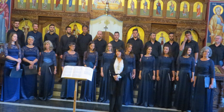 „Vera naša“ u hramu i porti