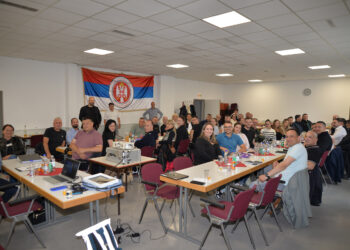 Da budemo velika familija