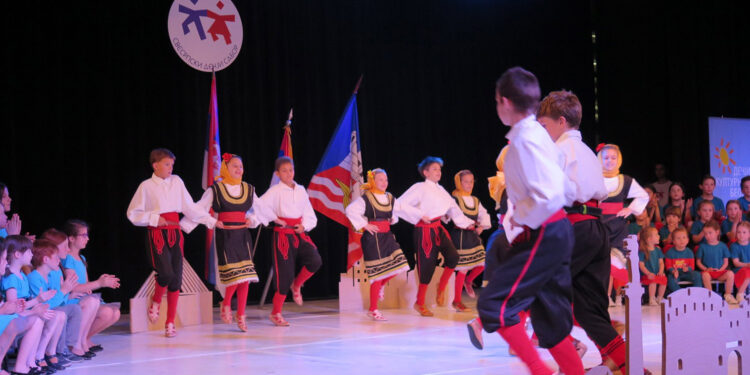 Matica u dečjim očima (5): Folklor nas spaja sa otadžbinom