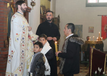 Krštenje tokom liturgije