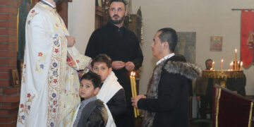 Krštenje tokom liturgije